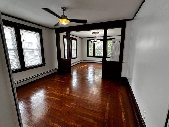 Foto del edificio - 651 Pleasant Valley Pkwy