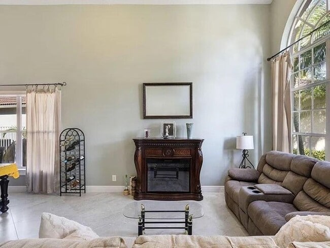 Foto del edificio - 7782 Hoffy Cir