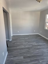 Building Photo - 4010 1/2 Rockwood St