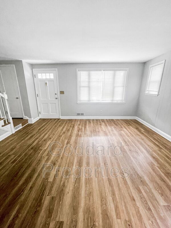 Foto del edificio - 7714 Bagley Ave