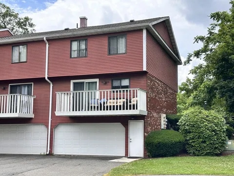 Building Photo - 74 Churchill Dr