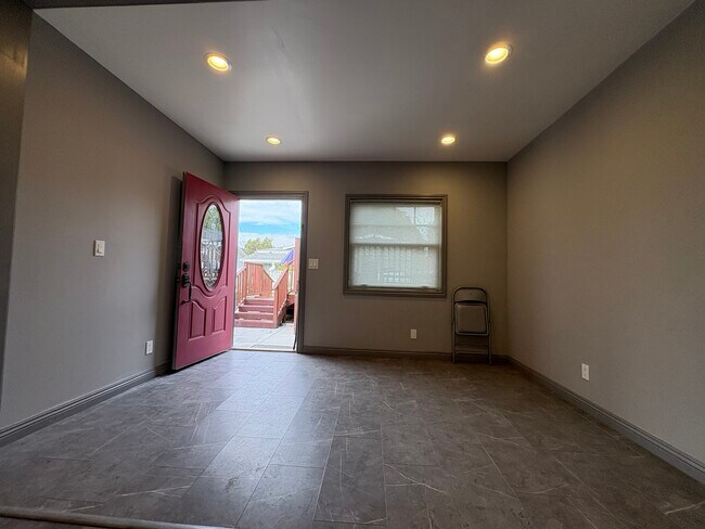 Foto del edificio - 1714 N Lincoln St