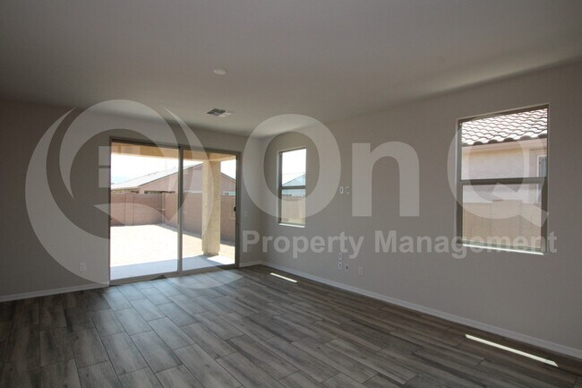 Foto del edificio - 7041 W Coles Rd
