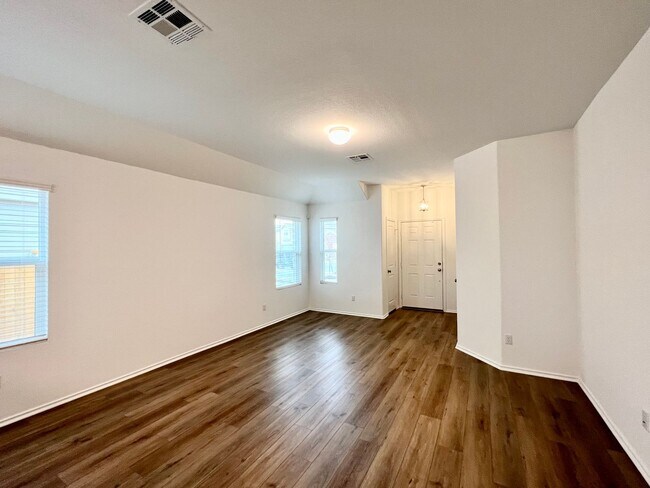 Building Photo - Home for lease ~Coming Soon~