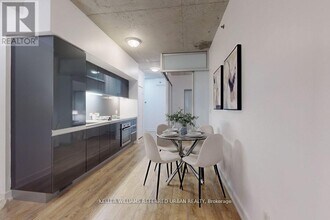 Building Photo - 20 Gladstone Ave