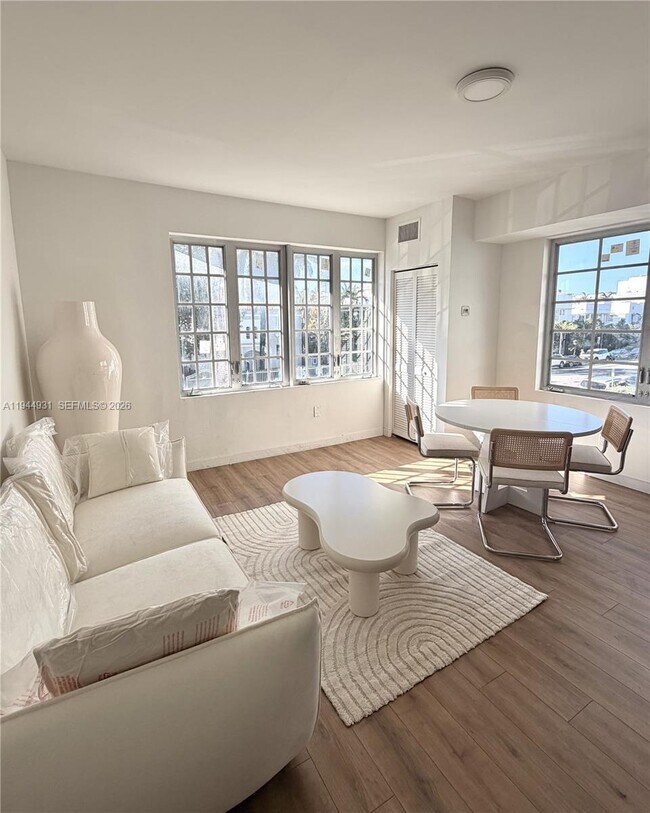 Foto del edificio - 1525 Euclid Ave