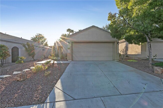 Building Photo - 3273 Fossil Springs St