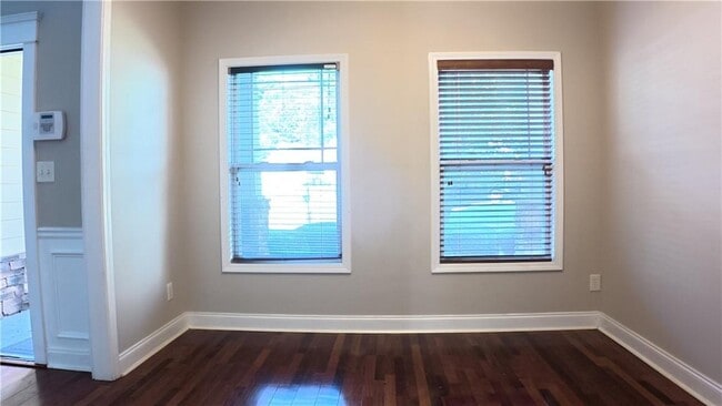 Foto del edificio - 3440 Kentwater Dr
