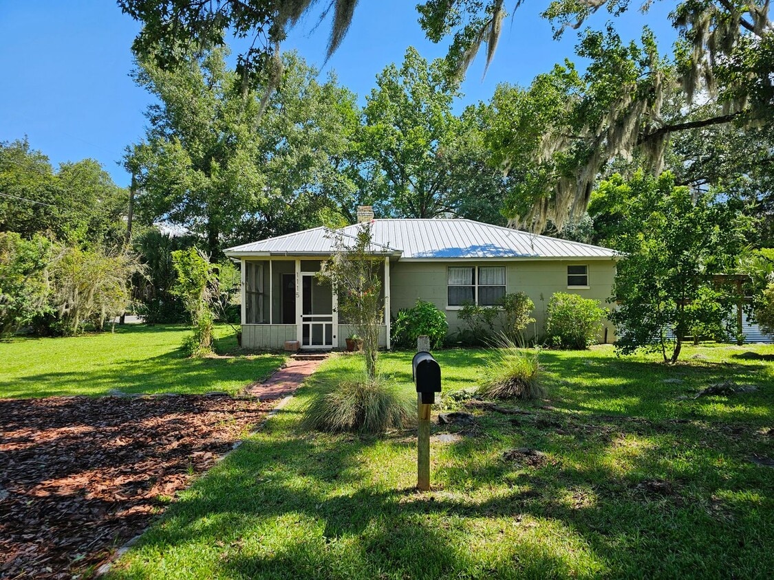 2 Bedroom/2 Bath home near Duck Pond and Citizens Field - 2 Bedroom/2 Bath home near Duck Pond and Citizens Field