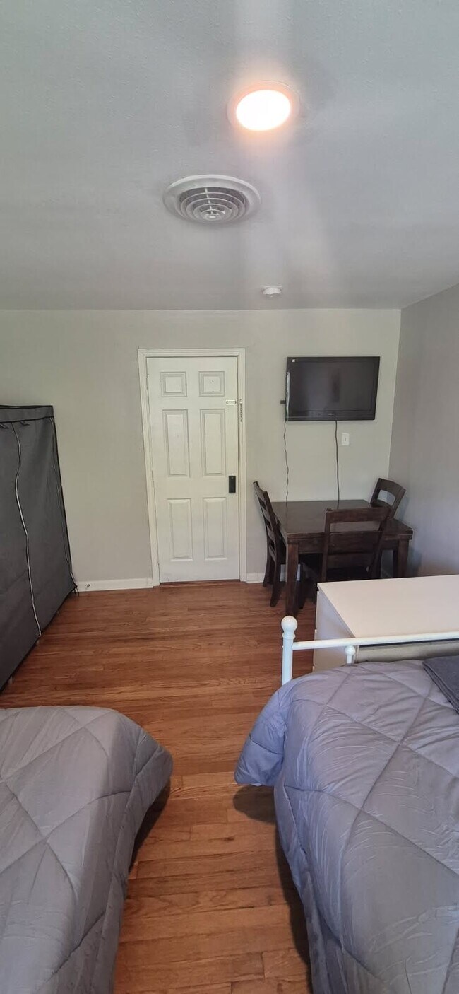 Foto del edificio - 4106 Grapevine St
