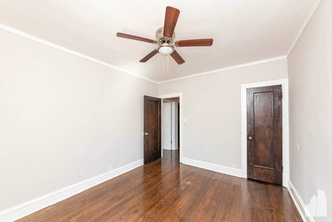 Building Photo - 5075 N Wolcott Ave