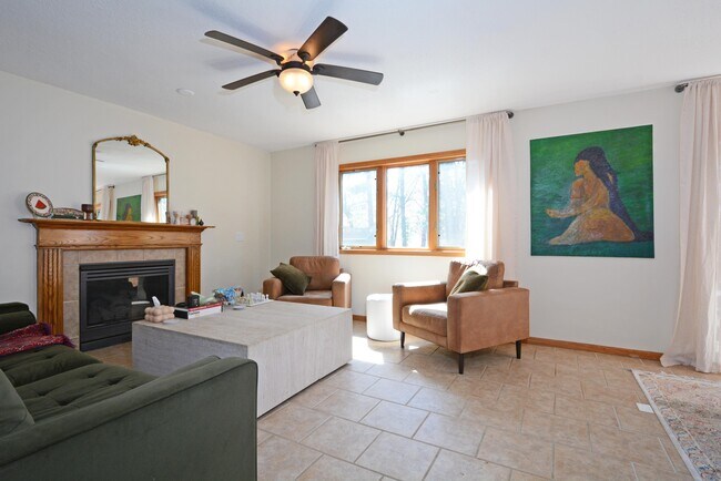 Foto del edificio - 2276 130th Ave NW