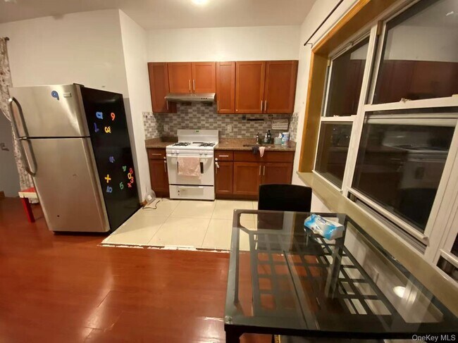 Foto del edificio - 53-39 80th St