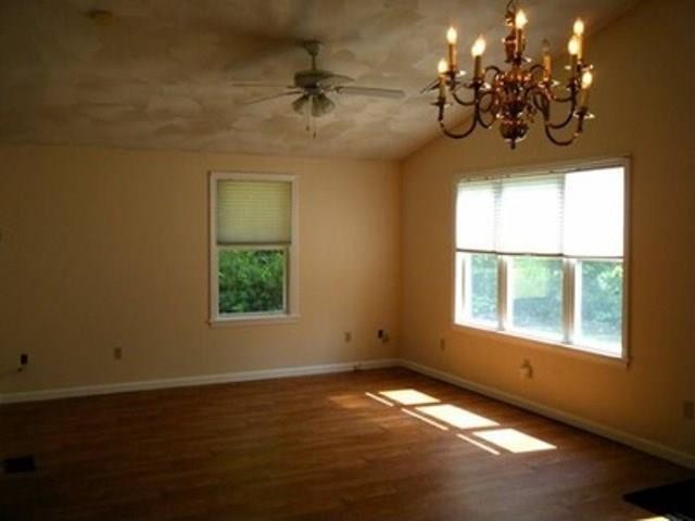 Foto del edificio - 51 Hill Farm Camp Rd