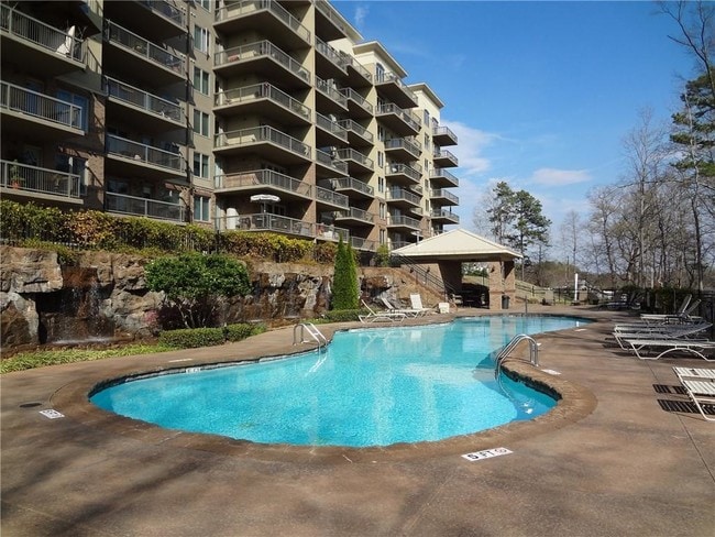 Building Photo - 102 Watermarke Lane