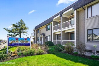 Building Photo - 1382 Ocean Ave