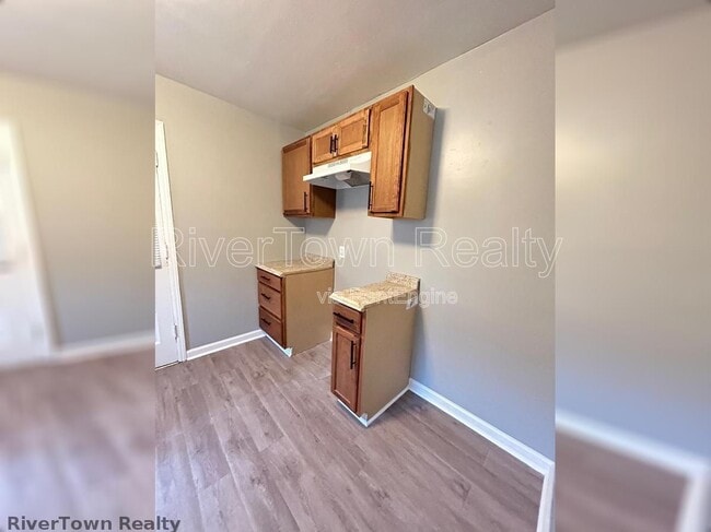 Building Photo - 1048 Maria St