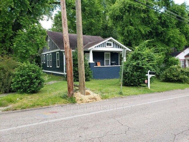 Building Photo - 801 Moss St
