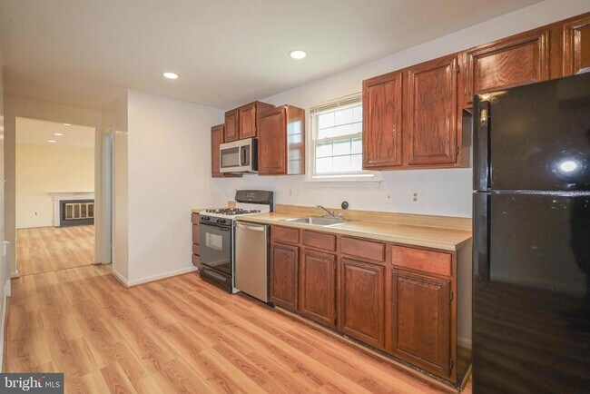 Foto del edificio - 8812 Alliston Hollow Way