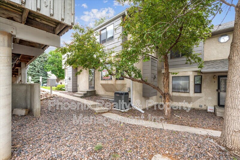 Foto principal - 2249 Emery St
