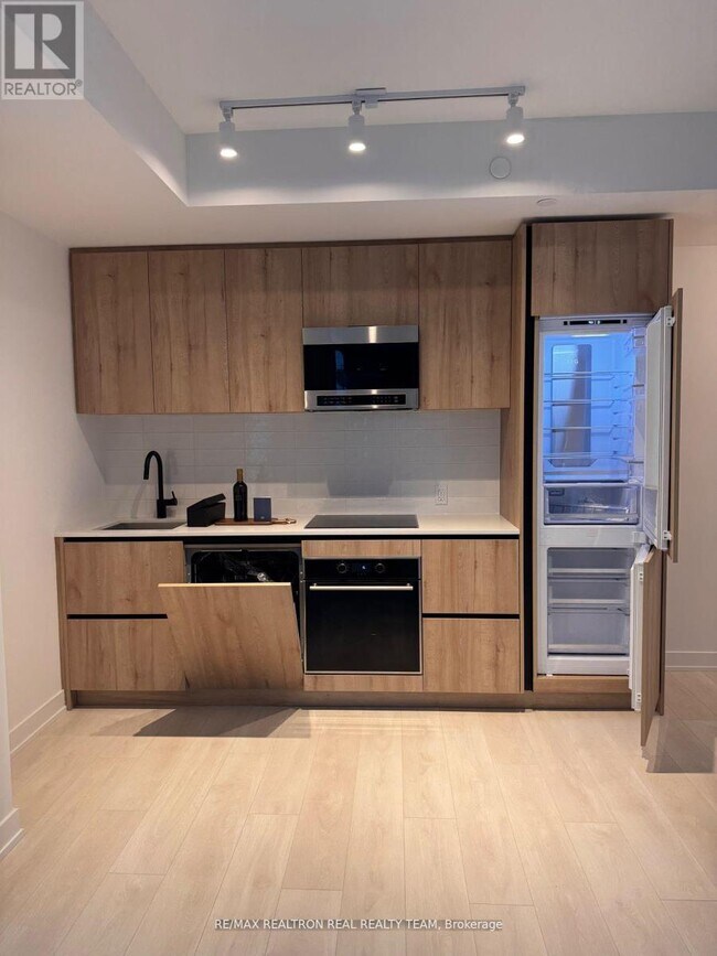 Photo du bâtiment - 127 Broadway Ave