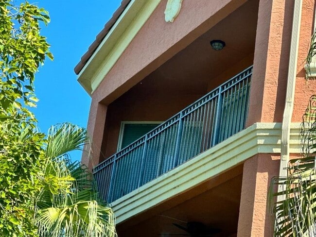 Building Photo - 4706 SW 160th Ave