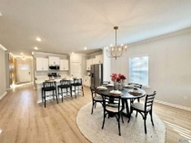 Foto del edificio - 112 Willow Rose Ln