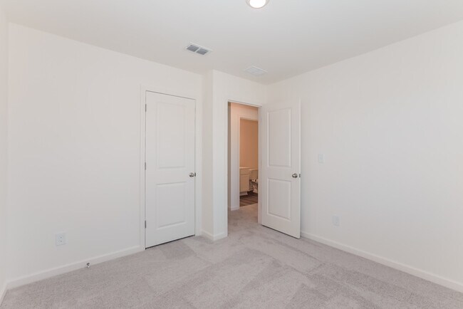 Foto del edificio - Fantastic 3bd/2.5ba home! Coming soon!