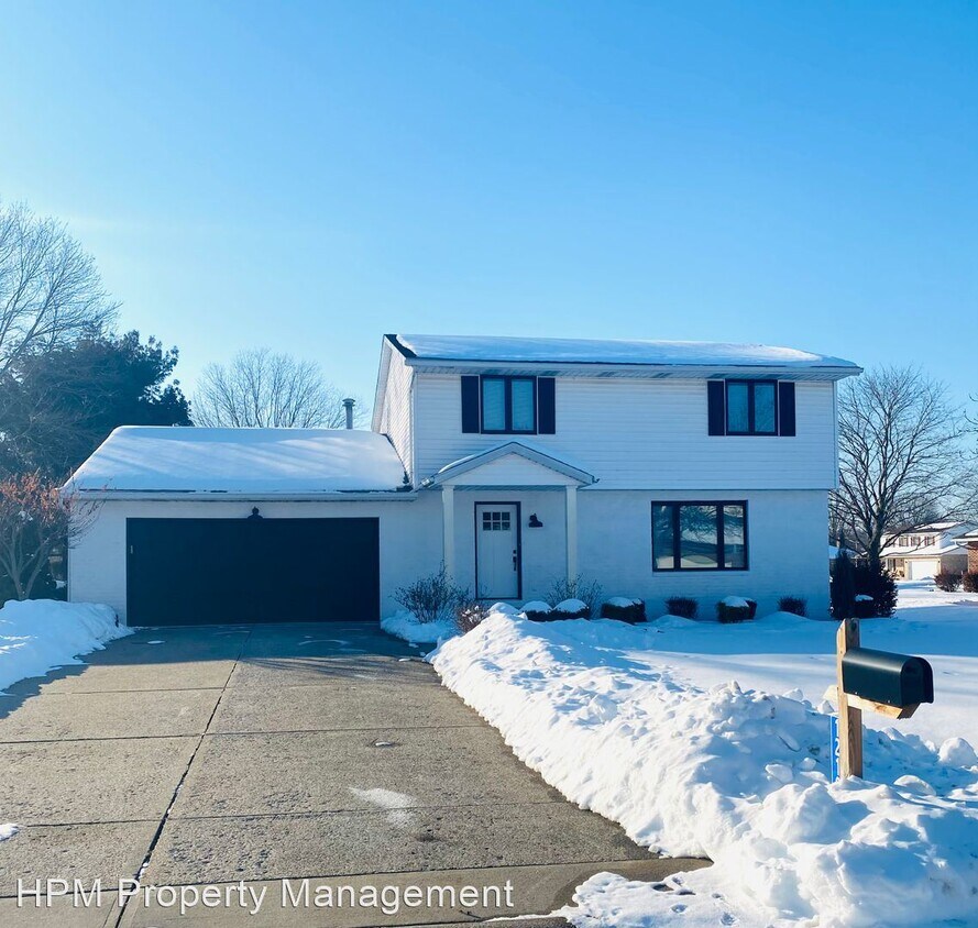 4 br, 3 bath House 1219 Nancy Anna Ave NW House Rental in Massillon