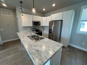 Building Photo - 6086 Northstead Ave