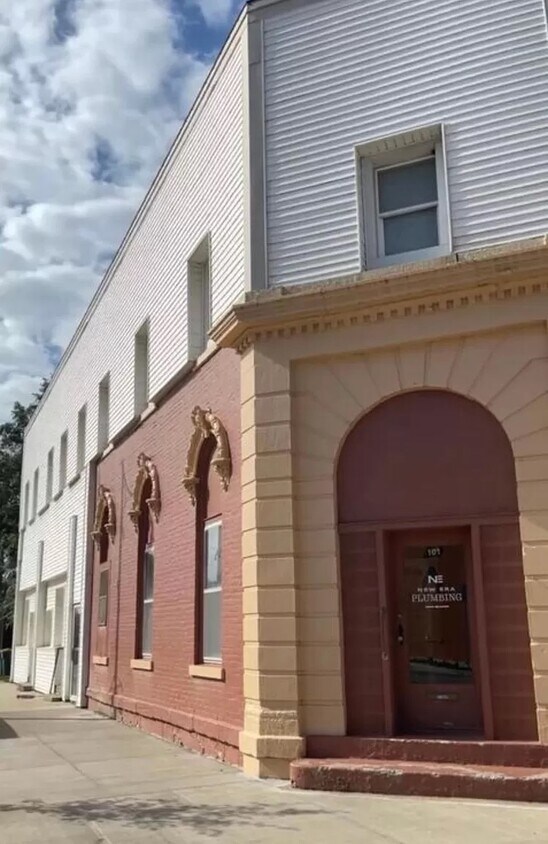 Foto principal - 105 S Howard St