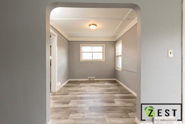 Building Photo - 18000 Birwood 3 Bed 1.5 Bath Home in Bagley!