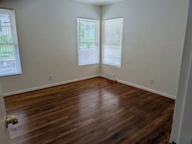 Foto del edificio - 2176 W Ponce de Leon Ave