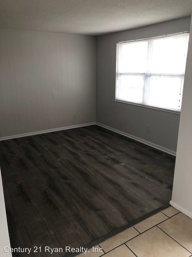 Building Photo - 7220 Poinciana Dr