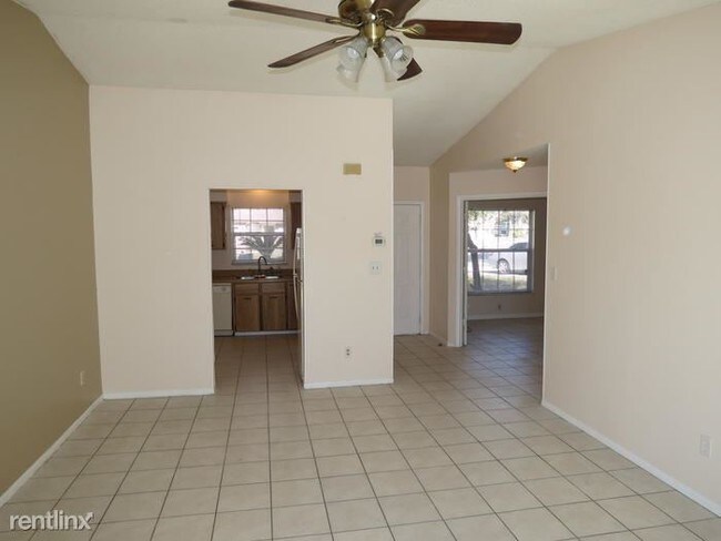 Foto del edificio - 3 br, 2 bath House - Valencia Gardens
