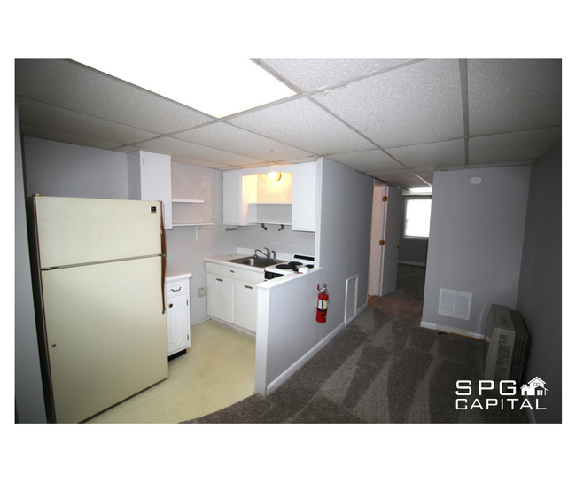 Building Photo - 58 E Stevens St