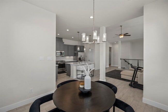 Building Photo - 21130 Medina River Dr