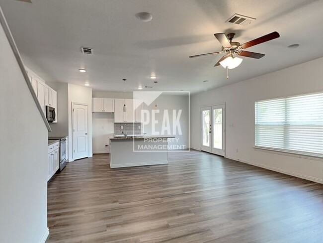 Building Photo - Newly Built Home for Rent in North Richlan...