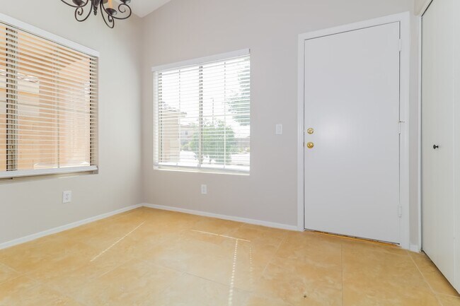 Foto del edificio - 14838 W Lamoille Dr