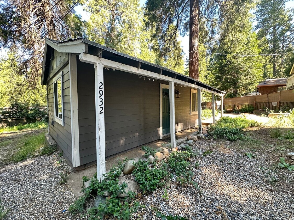 Primary Photo - 2932 Alder Dr