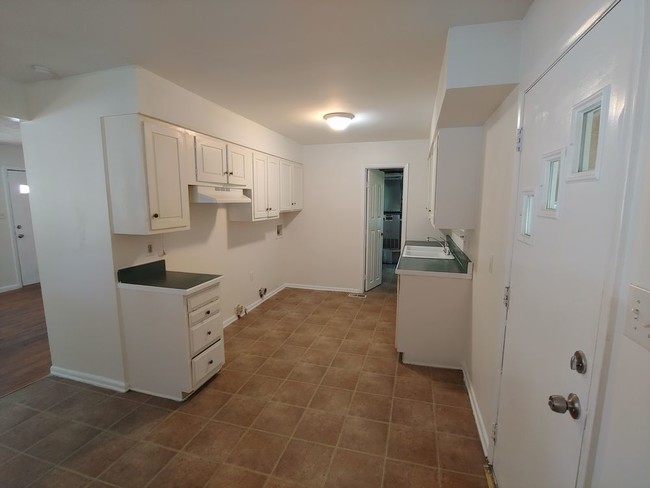 Building Photo - Indy Home for Rent