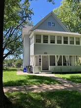 Building Photo - 1782 Ames Pl E