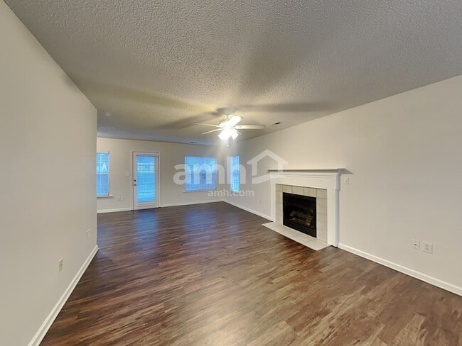 Foto del edificio - 10126 Illoria Dr