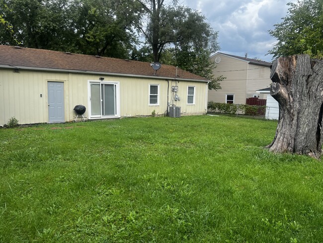 Building Photo - 21653 Cynthia Ave