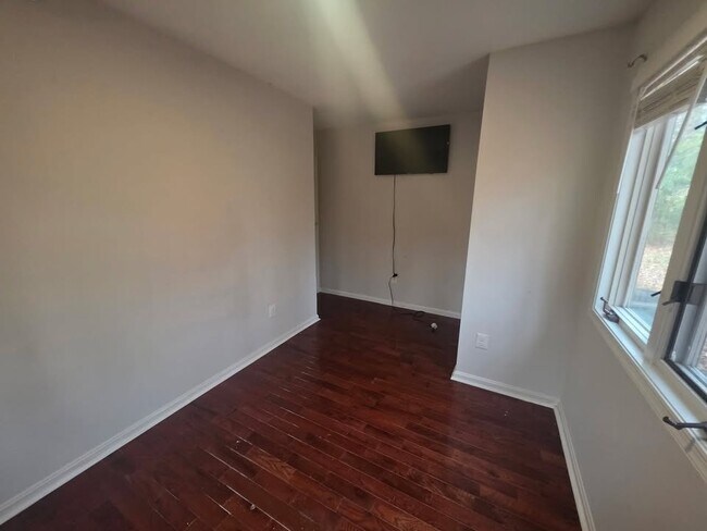 Foto del edificio - 3120 Creedon Dr