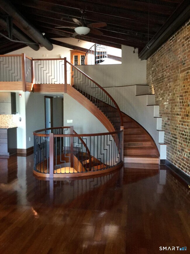 Foto del edificio - 9 River St