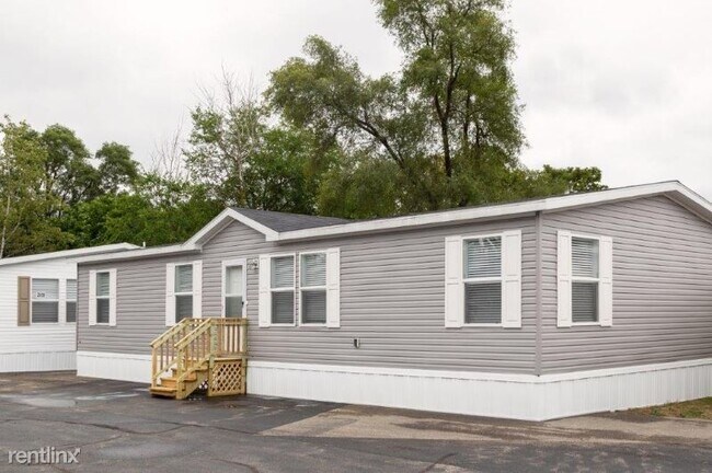 Foto del edificio - 4 br, 2 bath Mobile Home - 3878 E Wembley Ln