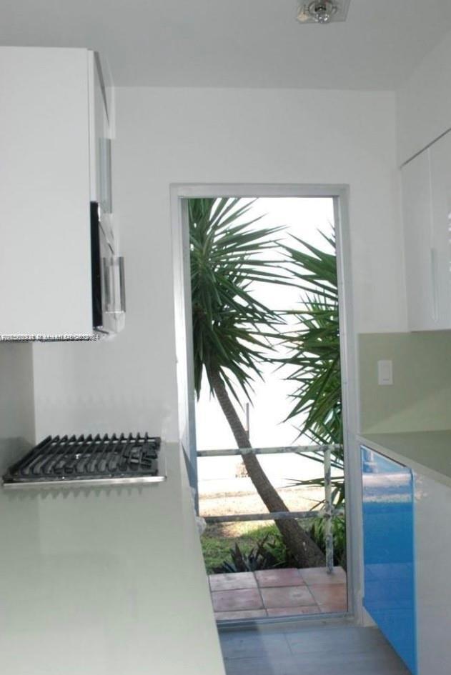 Foto del edificio - 2250 Bay Dr