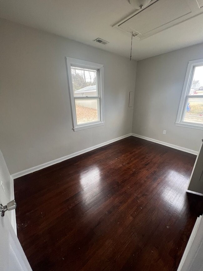 Building Photo - 617 Hershberger Rd NW