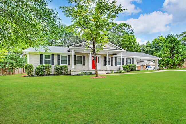 Building Photo - 2045 Blackwell Rd